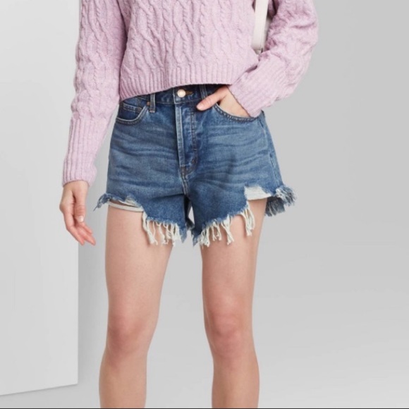 Women’s high-rise wild fable short - Picture 3 of 4